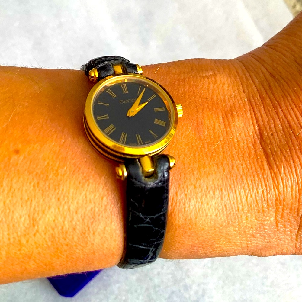Ladies Gucci Cute Shelly Line Watch